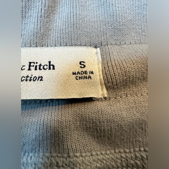 Abercrombie & Fitch Waffle Knit Joggers| Size S - Picture 6 of 9